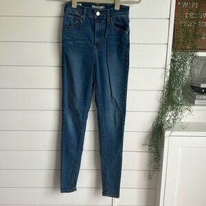 Levi’s mile high super skinny